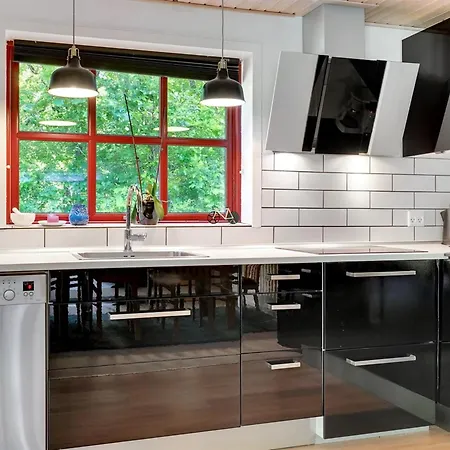 Gisele - 30km From The Sea By Interhome